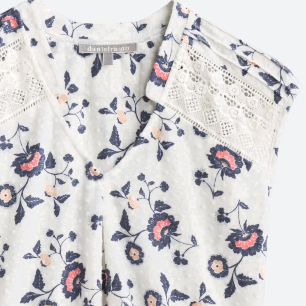 Daniel Rainn Caleena Pleated Shoulder Crochet Detail Knit Top Size Large Shirt - Picture 3 of 8